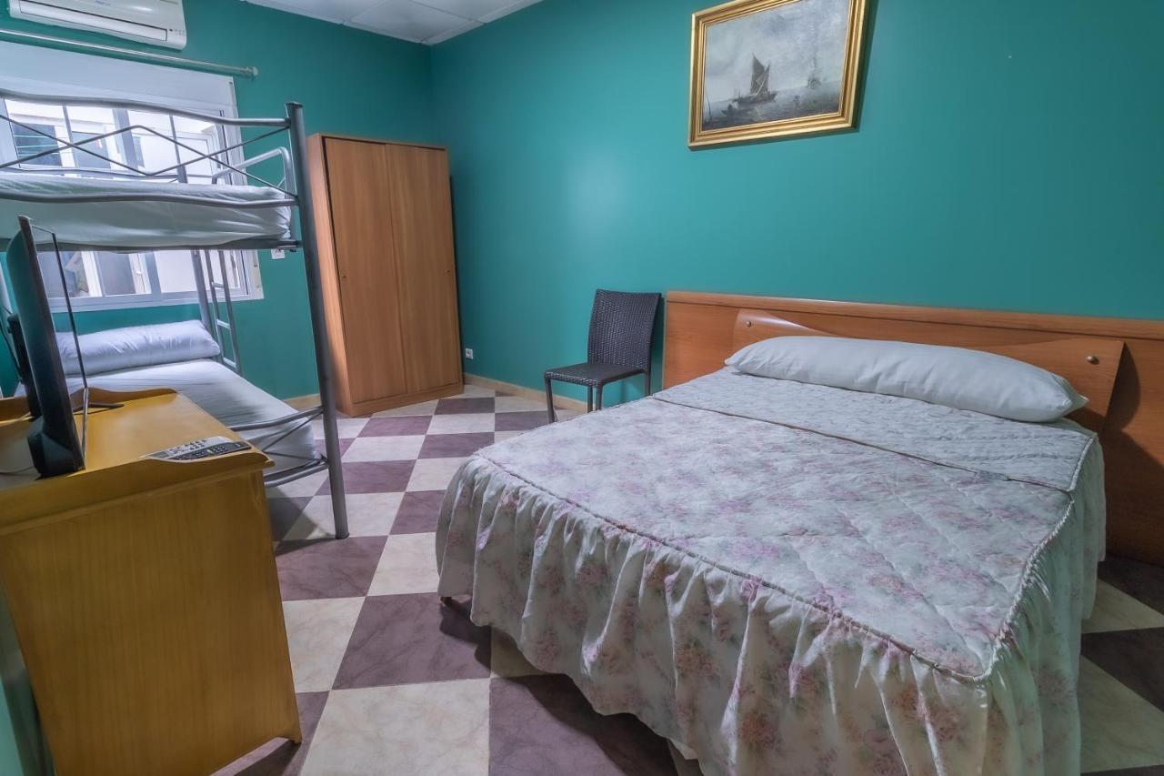 Albergue Rojo Plata Torremegía エクステリア 写真