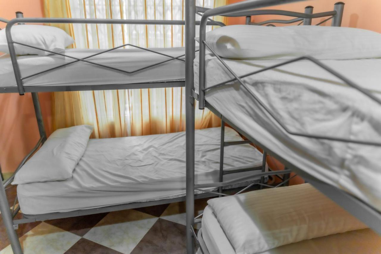 Albergue Rojo Plata Torremegía エクステリア 写真