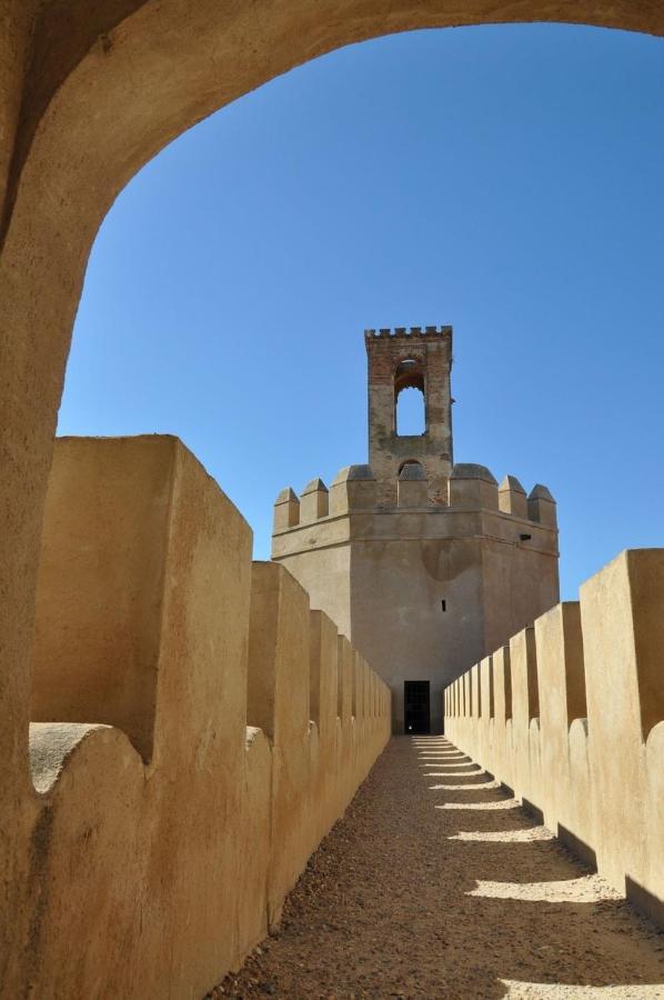 Albergue Rojo Plata Torremegía エクステリア 写真